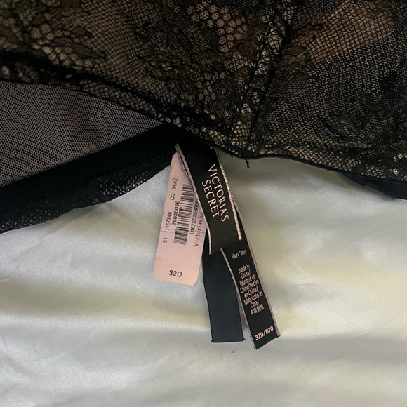 victoria secret corset size 32D - Picture 3 of 4